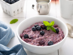 Baked banana blueberry oatmeal