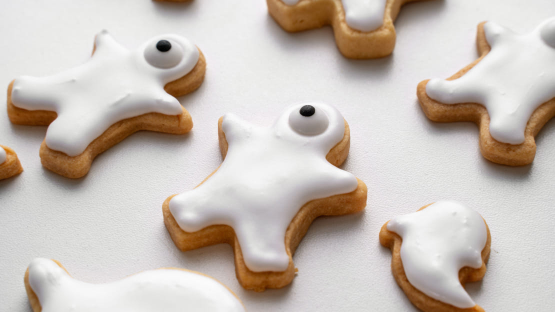 Halloween ghost cookies idea