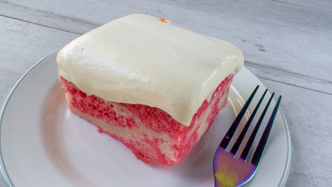 Strawberry Jello Poke Cake Recipe