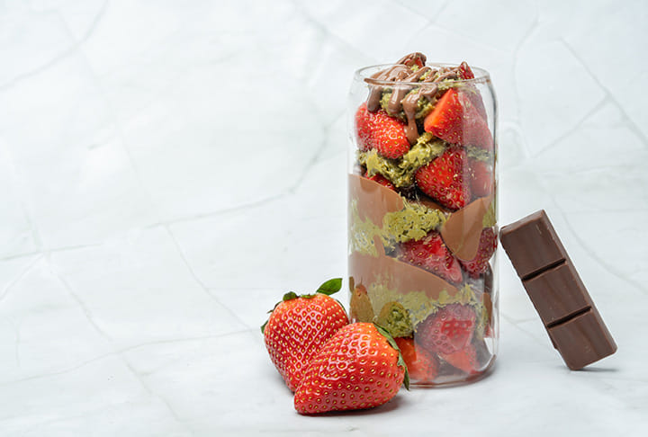 Dubai Chocolate Strawberry Cup