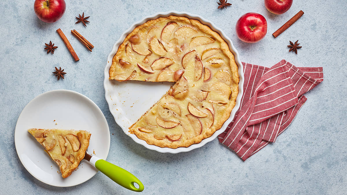 Complete Guide To Baking With Apples
